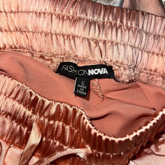 Like new, fashion nova silk joggers, size small - Picture 5 of 6